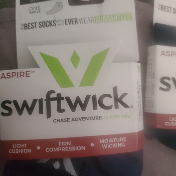 Swiftwick Running & Cycling Socks - Picture 7 of 8